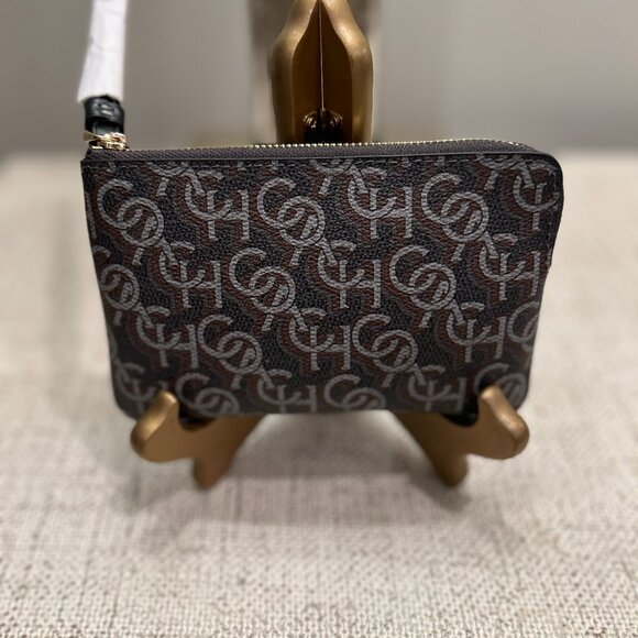 Coach CM Leather Corner Zip Wristlet - Picture 1 of 4